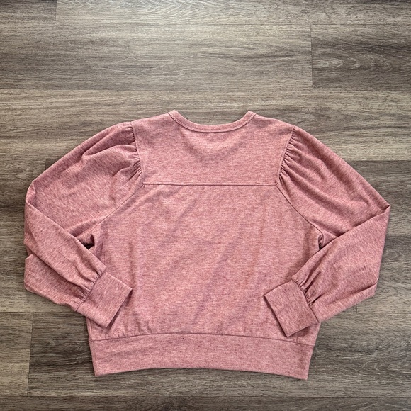 Evereve Women's Rose Sweatshirt Kylar Puff Sleeve Sweater - Picture 4 of 8